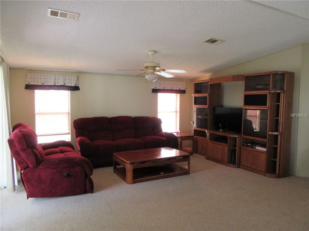 74 ROSALIE OAKS BOULEVARD, LAKE WALES, Florida 33898, 2 Bedrooms Bedrooms, 6 Rooms Rooms,2 BathroomsBathrooms,Residential,For sale,ROSALIE OAKS,K4701765