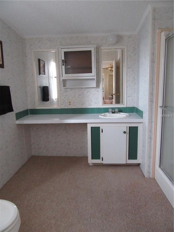 74 ROSALIE OAKS BOULEVARD, LAKE WALES, Florida 33898, 2 Bedrooms Bedrooms, 6 Rooms Rooms,2 BathroomsBathrooms,Residential,For sale,ROSALIE OAKS,K4701765