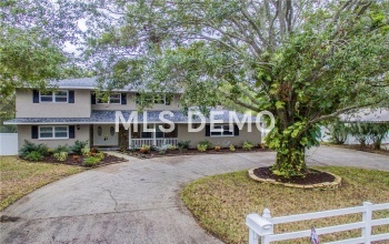 12974 96TH AVENUE, SEMINOLE, Florida 33776, 4 Bedrooms Bedrooms, 9 Rooms Rooms,3 BathroomsBathrooms,Residential,For sale,96TH,U7843082