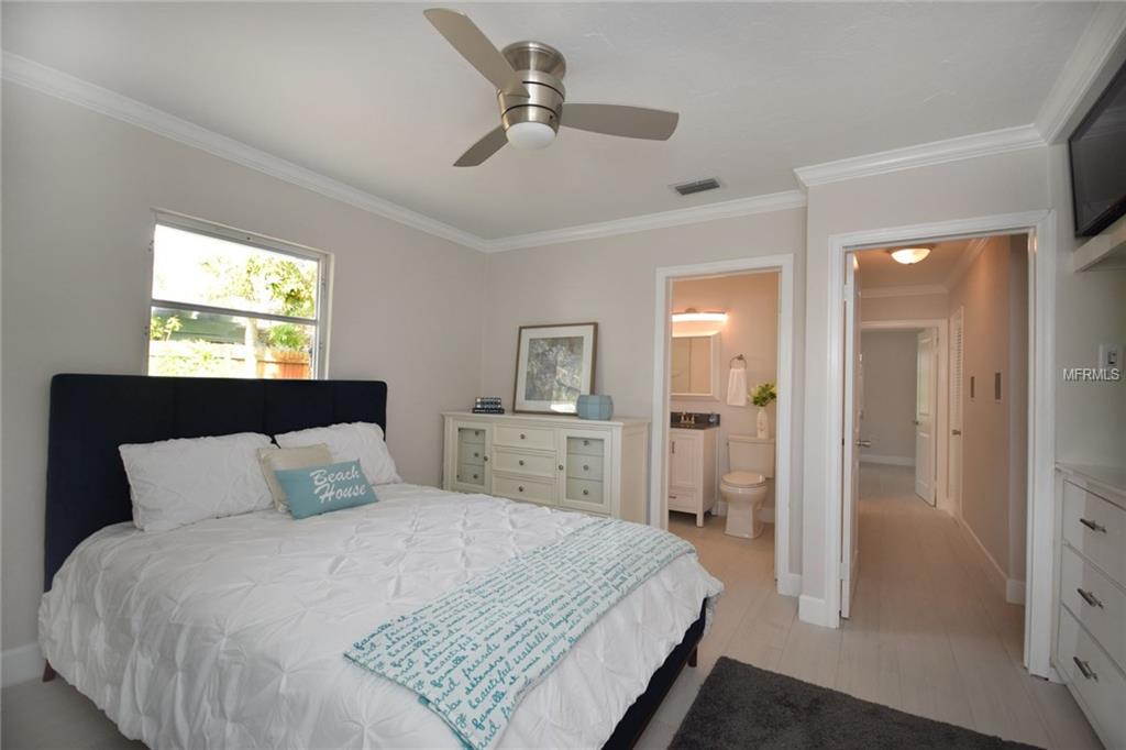 6 CORNWELL ON THE GULF, VENICE, Florida 34285, 3 Bedrooms Bedrooms, 5 Rooms Rooms,2 BathroomsBathrooms,Residential,For sale,CORNWELL ON THE GULF,A4207637