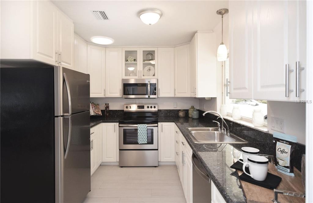 6 CORNWELL ON THE GULF, VENICE, Florida 34285, 3 Bedrooms Bedrooms, 5 Rooms Rooms,2 BathroomsBathrooms,Residential,For sale,CORNWELL ON THE GULF,A4207637