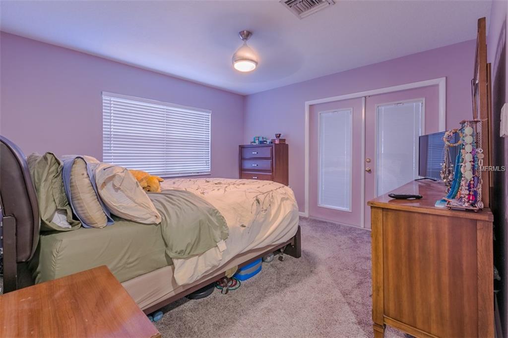 208 S GLENWOOD AVENUE, ORLANDO, Florida 32803, 2 Bedrooms Bedrooms, 6 Rooms Rooms,2 BathroomsBathrooms,Residential,For sale,GLENWOOD,O5559334