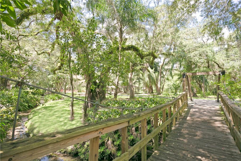 208 S GLENWOOD AVENUE, ORLANDO, Florida 32803, 2 Bedrooms Bedrooms, 6 Rooms Rooms,2 BathroomsBathrooms,Residential,For sale,GLENWOOD,O5559334