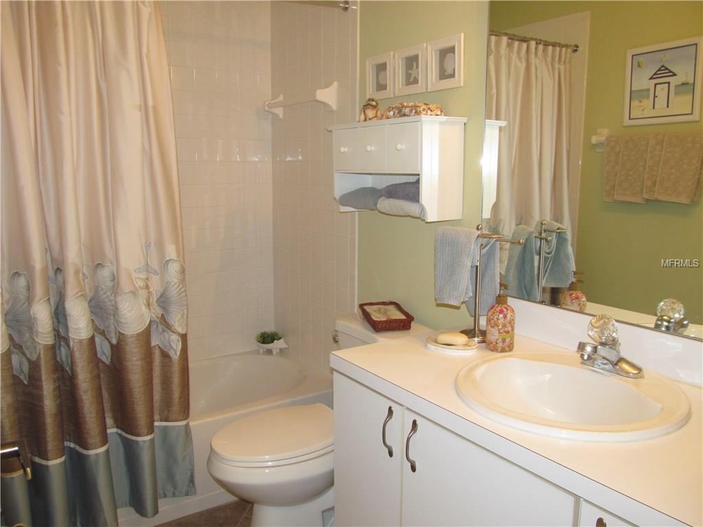 6663 DREWRYS BLUFF, BRADENTON, Florida 34203, 2 Bedrooms Bedrooms, 4 Rooms Rooms,2 BathroomsBathrooms,Residential,For sale,DREWRYS,A4209106