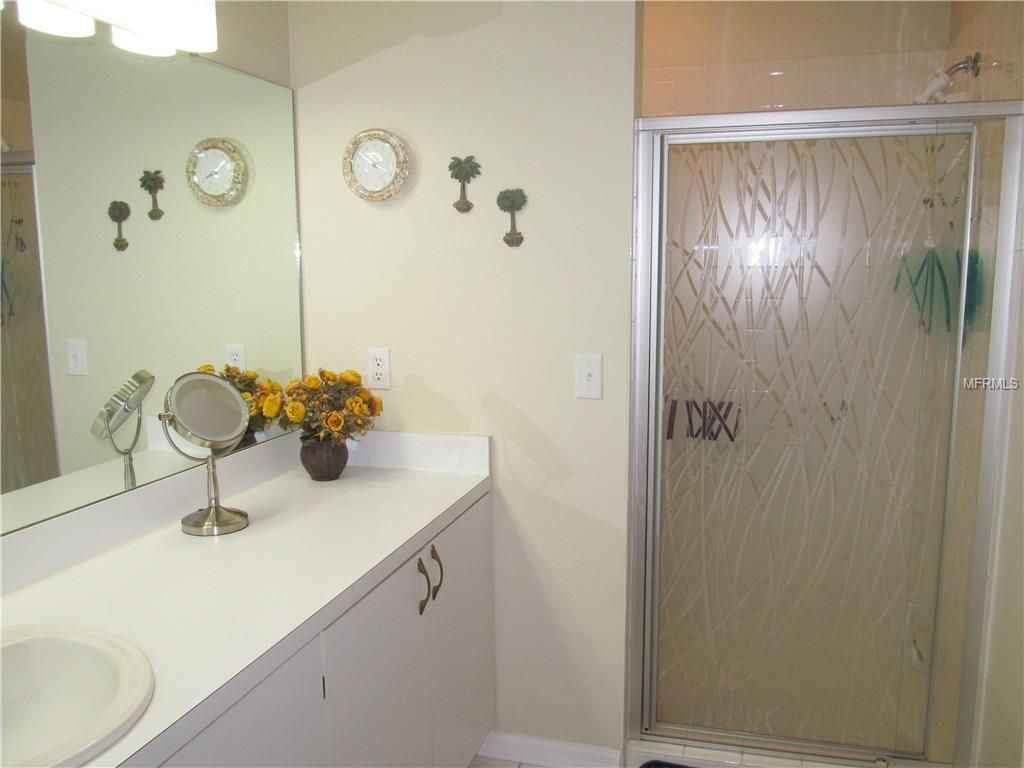 6663 DREWRYS BLUFF, BRADENTON, Florida 34203, 2 Bedrooms Bedrooms, 4 Rooms Rooms,2 BathroomsBathrooms,Residential,For sale,DREWRYS,A4209106