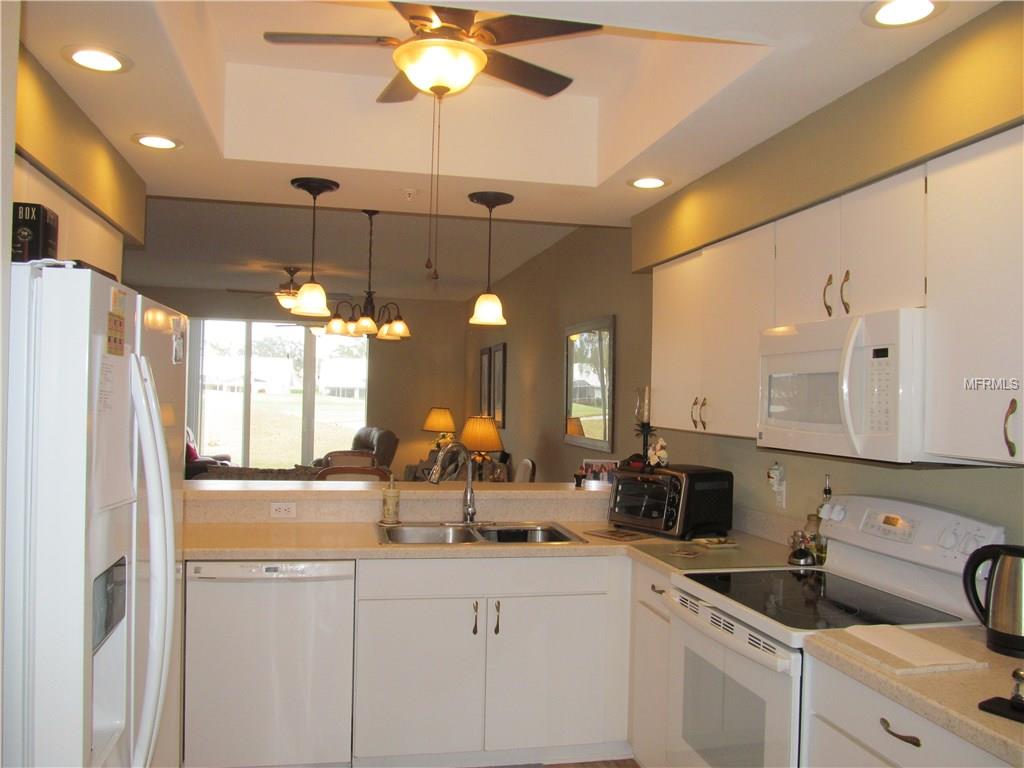 6663 DREWRYS BLUFF, BRADENTON, Florida 34203, 2 Bedrooms Bedrooms, 4 Rooms Rooms,2 BathroomsBathrooms,Residential,For sale,DREWRYS,A4209106