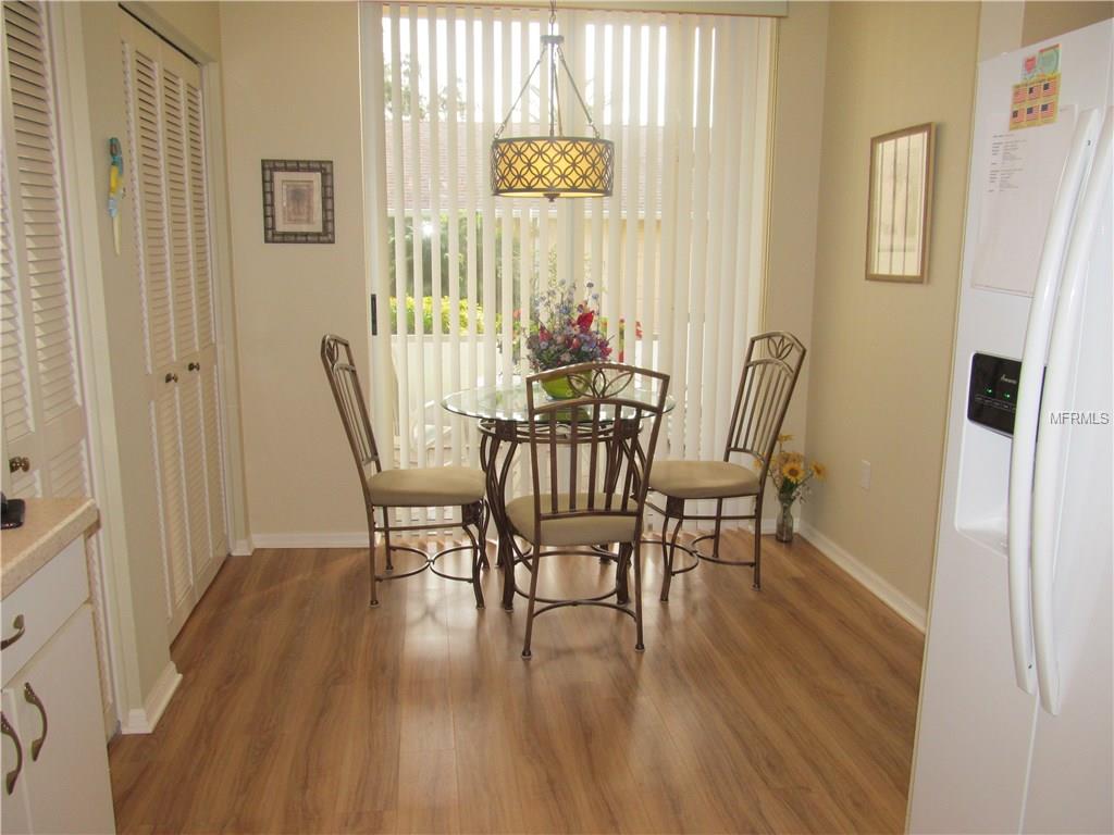 6663 DREWRYS BLUFF, BRADENTON, Florida 34203, 2 Bedrooms Bedrooms, 4 Rooms Rooms,2 BathroomsBathrooms,Residential,For sale,DREWRYS,A4209106