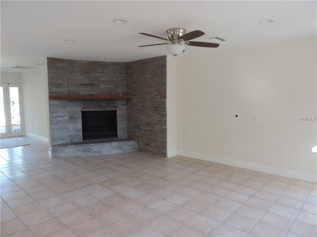 4490 CAVE LAKE ROAD, DE LEON SPRINGS, Florida 32130, 4 Bedrooms Bedrooms, 7 Rooms Rooms,3 BathroomsBathrooms,Residential,For sale,CAVE LAKE,V4722484