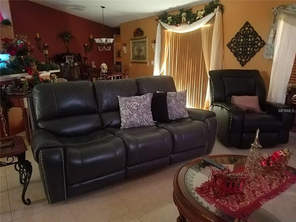 916 AMBOISE LANE, KISSIMMEE, Florida 34759, 4 Bedrooms Bedrooms, 9 Rooms Rooms,2 BathroomsBathrooms,Residential,For sale,AMBOISE,O5558644