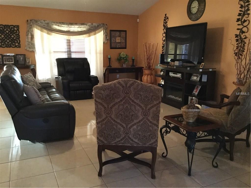 916 AMBOISE LANE, KISSIMMEE, Florida 34759, 4 Bedrooms Bedrooms, 9 Rooms Rooms,2 BathroomsBathrooms,Residential,For sale,AMBOISE,O5558644