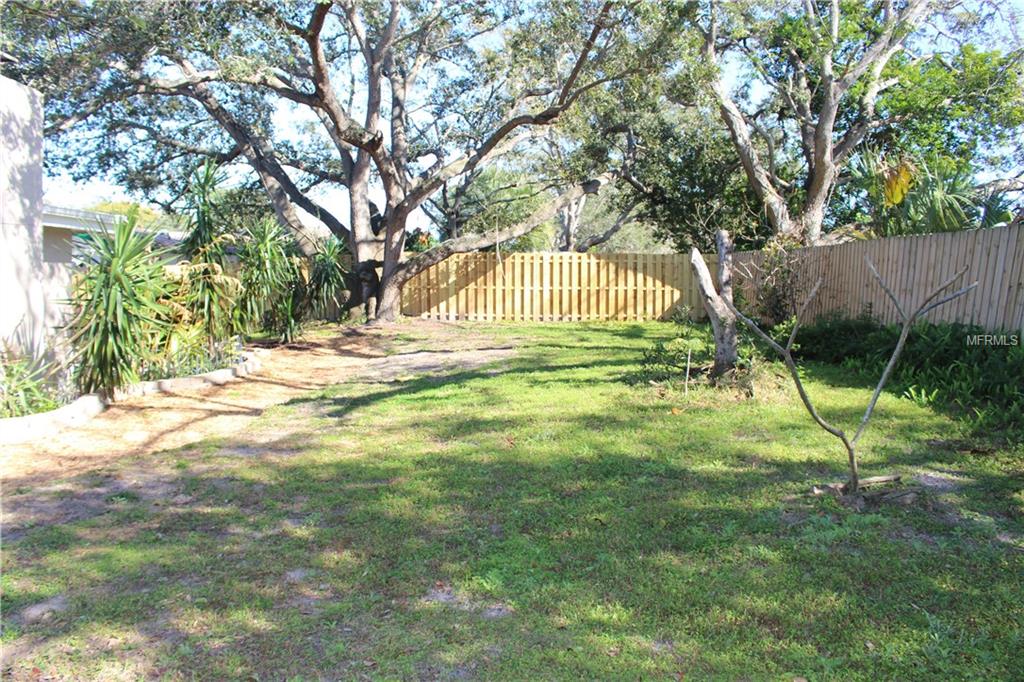 1095 MARY JANE LANE, DUNEDIN, Florida 34698, 3 Bedrooms Bedrooms, 3 Rooms Rooms,2 BathroomsBathrooms,Residential,For sale,MARY JANE,U7846345