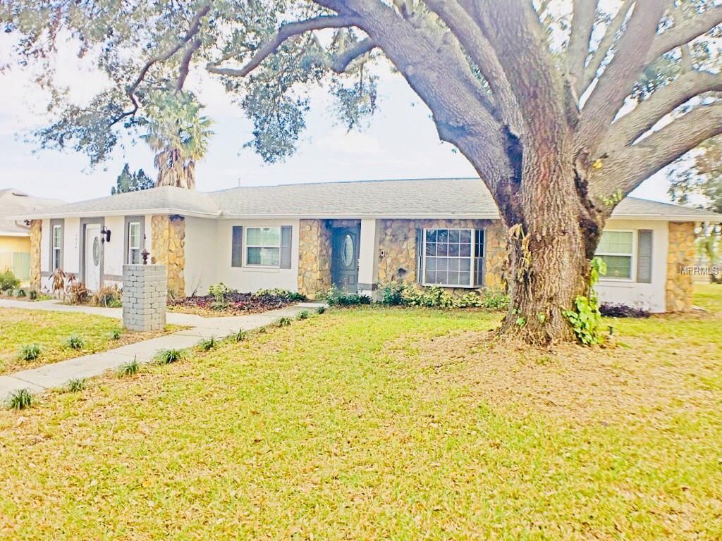 1414 ALAMEDA DRIVE S, LAKELAND, Florida 33805, 4 Bedrooms Bedrooms, 3 Rooms Rooms,2 BathroomsBathrooms,Residential,For sale,ALAMEDA,P4718937