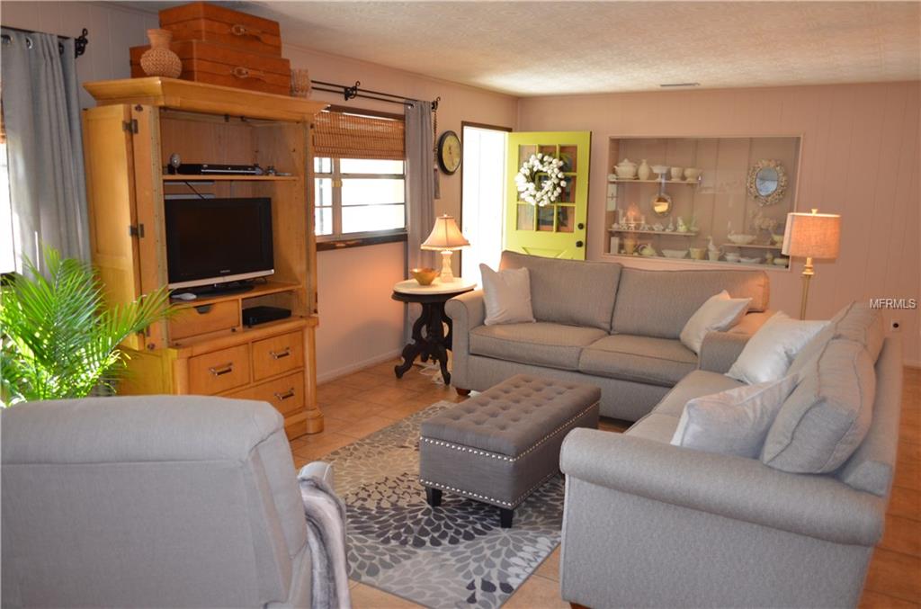 2843 NEIL ROAD, APOPKA, Florida 32703, 2 Bedrooms Bedrooms, 7 Rooms Rooms,2 BathroomsBathrooms,Residential,For sale,NEIL,V4722828