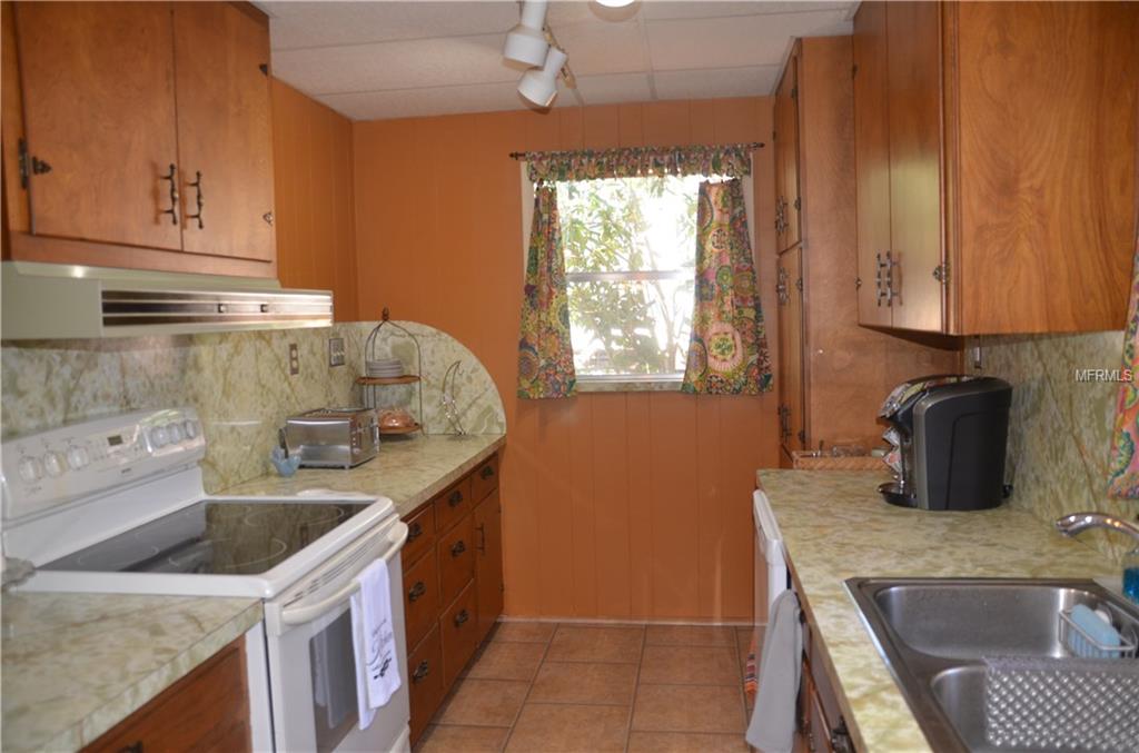 2843 NEIL ROAD, APOPKA, Florida 32703, 2 Bedrooms Bedrooms, 7 Rooms Rooms,2 BathroomsBathrooms,Residential,For sale,NEIL,V4722828