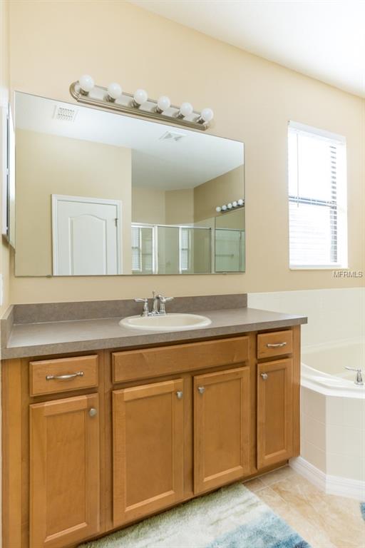 538 WOODS LANDING DRIVE, MINNEOLA, Florida 34715, 4 Bedrooms Bedrooms, 9 Rooms Rooms,3 BathroomsBathrooms,Residential,For sale,WOODS LANDING,R4707418