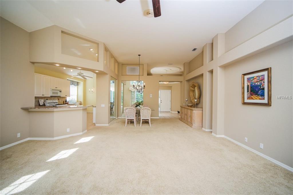 7129 VICTORIA CIRCLE, UNIVERSITY PARK, Florida 34201, 3 Bedrooms Bedrooms, 6 Rooms Rooms,2 BathroomsBathrooms,Residential,For sale,VICTORIA,A4192589