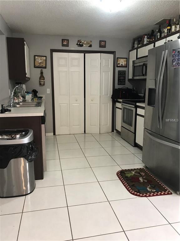 9646 LUPINE AVENUE, ORLANDO, Florida 32824, 4 Bedrooms Bedrooms, 7 Rooms Rooms,2 BathroomsBathrooms,Residential,For sale,LUPINE,S4851297