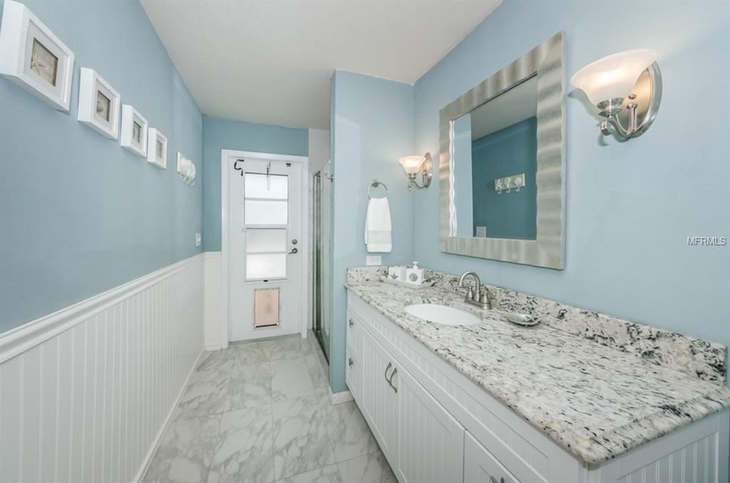 3065 HAMPTON COURT, CLEARWATER, Florida 33761, 4 Bedrooms Bedrooms, 7 Rooms Rooms,3 BathroomsBathrooms,Residential,For sale,HAMPTON,U7834653