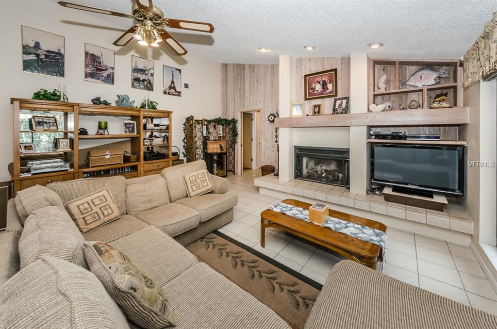 3065 HAMPTON COURT, CLEARWATER, Florida 33761, 4 Bedrooms Bedrooms, 7 Rooms Rooms,3 BathroomsBathrooms,Residential,For sale,HAMPTON,U7834653