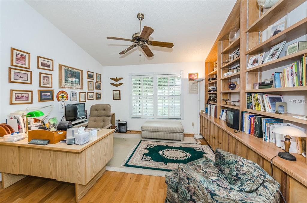 3065 HAMPTON COURT, CLEARWATER, Florida 33761, 4 Bedrooms Bedrooms, 7 Rooms Rooms,3 BathroomsBathrooms,Residential,For sale,HAMPTON,U7834653