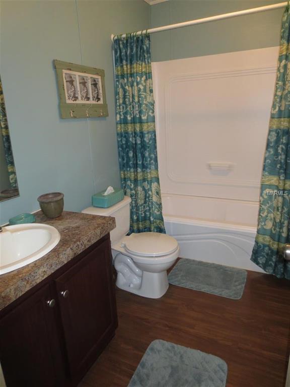 807 SILVER OAK AVENUE, THE VILLAGES, Florida 32159, 3 Bedrooms Bedrooms, 5 Rooms Rooms,2 BathroomsBathrooms,Residential,For sale,SILVER OAK,G4850508