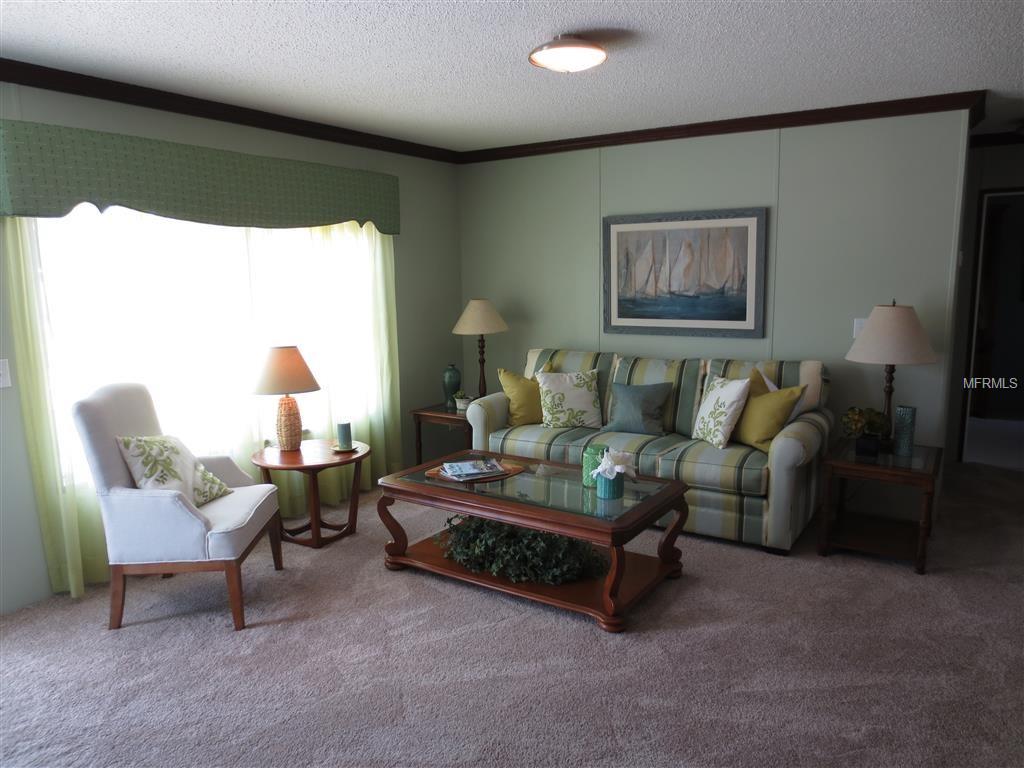 807 SILVER OAK AVENUE, THE VILLAGES, Florida 32159, 3 Bedrooms Bedrooms, 5 Rooms Rooms,2 BathroomsBathrooms,Residential,For sale,SILVER OAK,G4850508