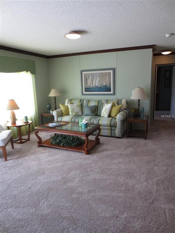 807 SILVER OAK AVENUE, THE VILLAGES, Florida 32159, 3 Bedrooms Bedrooms, 5 Rooms Rooms,2 BathroomsBathrooms,Residential,For sale,SILVER OAK,G4850508