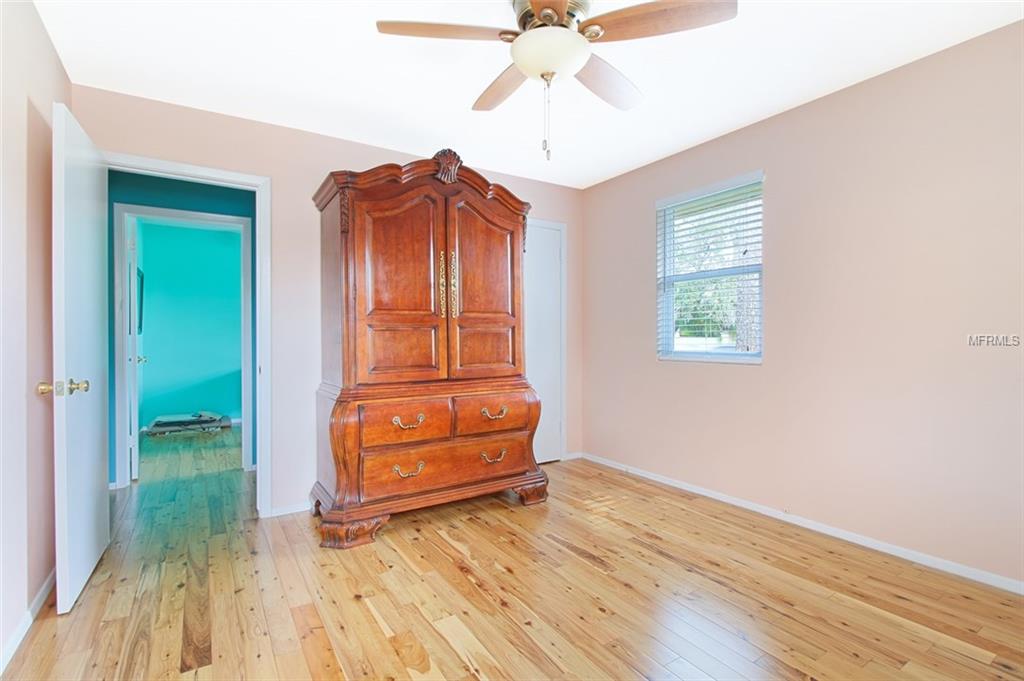 3100 MILDRED DRIVE, PALM HARBOR, Florida 34684, 4 Bedrooms Bedrooms, 8 Rooms Rooms,2 BathroomsBathrooms,Residential,For sale,MILDRED,U7842238