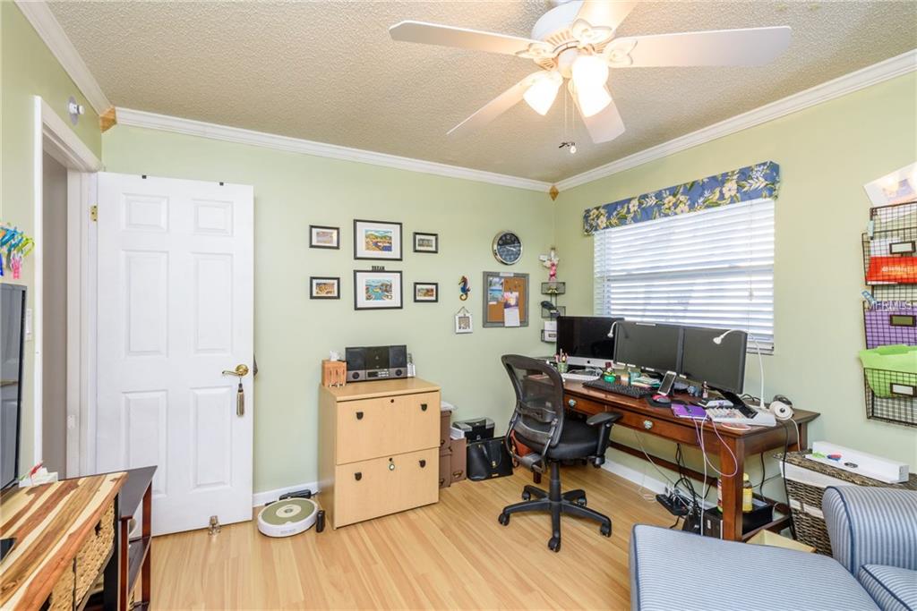 328 HEATHER AVENUE, LONGWOOD, Florida 32750, 3 Bedrooms Bedrooms, 7 Rooms Rooms,2 BathroomsBathrooms,Residential,For sale,HEATHER,O5556822