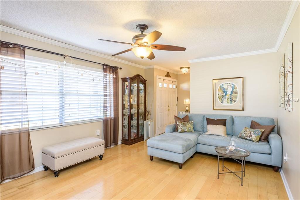 328 HEATHER AVENUE, LONGWOOD, Florida 32750, 3 Bedrooms Bedrooms, 7 Rooms Rooms,2 BathroomsBathrooms,Residential,For sale,HEATHER,O5556822