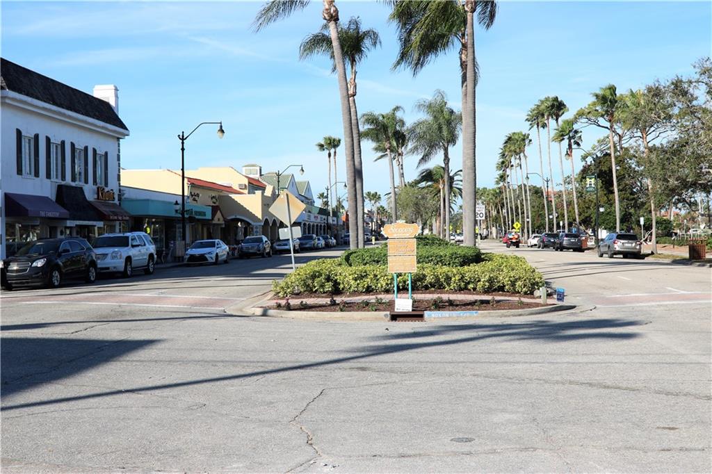 525 MANATEE COURT, VENICE, Florida 34285, 1 Bedroom Bedrooms, 4 Rooms Rooms,1 BathroomBathrooms,Residential,For sale,MANATEE,N5916102