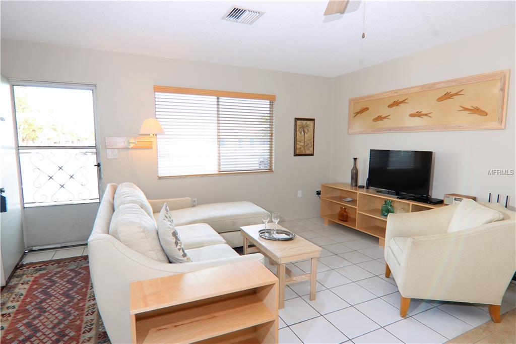 525 MANATEE COURT, VENICE, Florida 34285, 1 Bedroom Bedrooms, 4 Rooms Rooms,1 BathroomBathrooms,Residential,For sale,MANATEE,N5916102