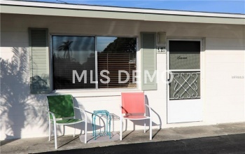 525 MANATEE COURT, VENICE, Florida 34285, 1 Bedroom Bedrooms, 4 Rooms Rooms,1 BathroomBathrooms,Residential,For sale,MANATEE,N5916102