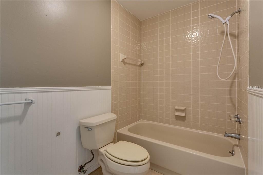 1317 OXMOOR COURT, VALRICO, Florida 33596, 4 Bedrooms Bedrooms, 8 Rooms Rooms,2 BathroomsBathrooms,Residential,For sale,OXMOOR,T2925935