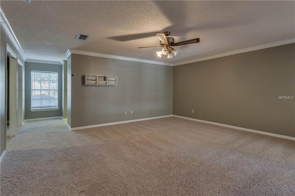 1317 OXMOOR COURT, VALRICO, Florida 33596, 4 Bedrooms Bedrooms, 8 Rooms Rooms,2 BathroomsBathrooms,Residential,For sale,OXMOOR,T2925935