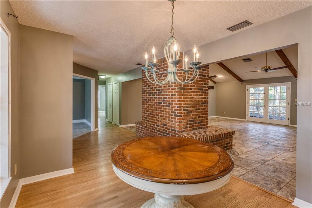 1317 OXMOOR COURT, VALRICO, Florida 33596, 4 Bedrooms Bedrooms, 8 Rooms Rooms,2 BathroomsBathrooms,Residential,For sale,OXMOOR,T2925935