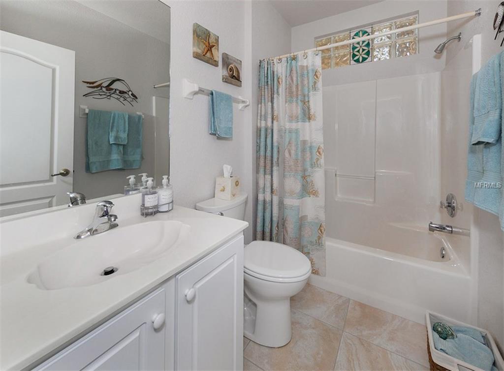 1775 FOUNTAIN VIEW CIRCLE, VENICE, Florida 34292, 2 Bedrooms Bedrooms, 8 Rooms Rooms,2 BathroomsBathrooms,Residential,For sale,FOUNTAIN VIEW,N5916359