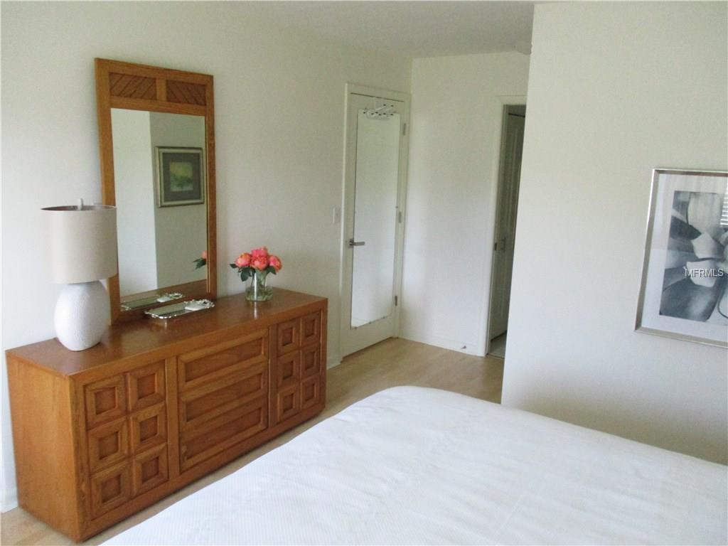 4610 LONGWATER CHASE, SARASOTA, Florida 34235, 2 Bedrooms Bedrooms, 6 Rooms Rooms,2 BathroomsBathrooms,Residential,For sale,LONGWATER CHASE,A4209830