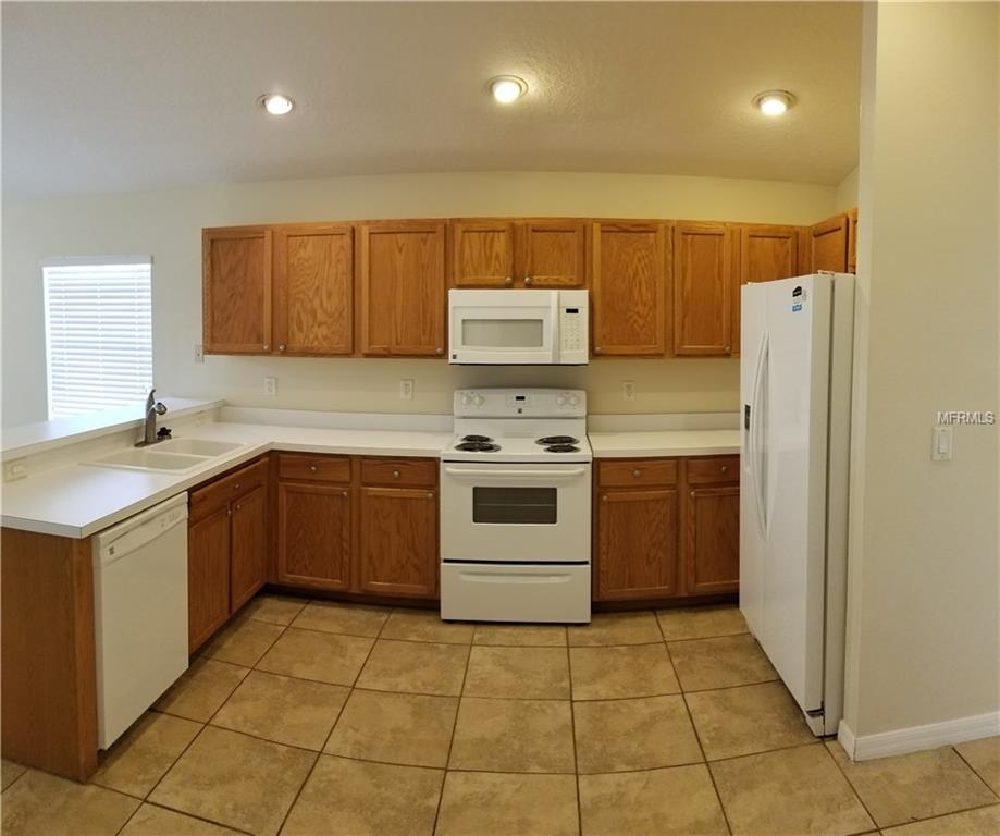 7910 CARRIAGE POINTE DRIVE, GIBSONTON, Florida 33534, 3 Bedrooms Bedrooms, 6 Rooms Rooms,2 BathroomsBathrooms,Residential,For sale,CARRIAGE POINTE,U7847586