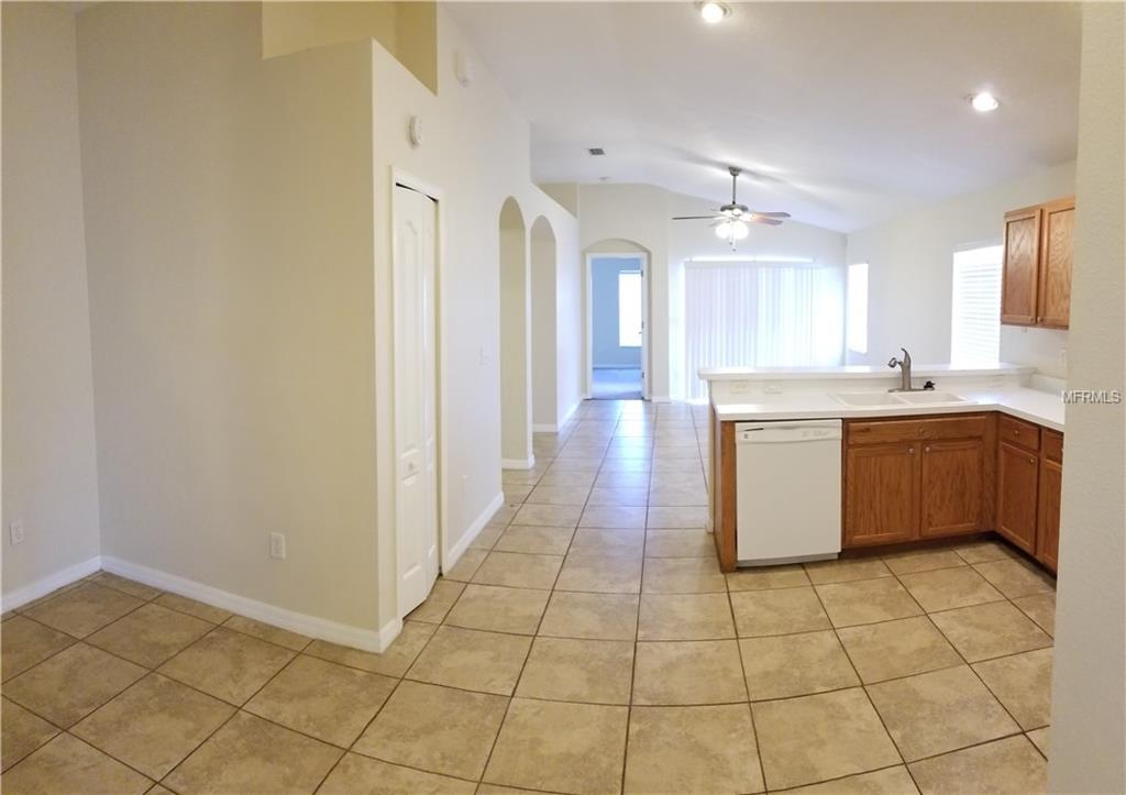 7910 CARRIAGE POINTE DRIVE, GIBSONTON, Florida 33534, 3 Bedrooms Bedrooms, 6 Rooms Rooms,2 BathroomsBathrooms,Residential,For sale,CARRIAGE POINTE,U7847586