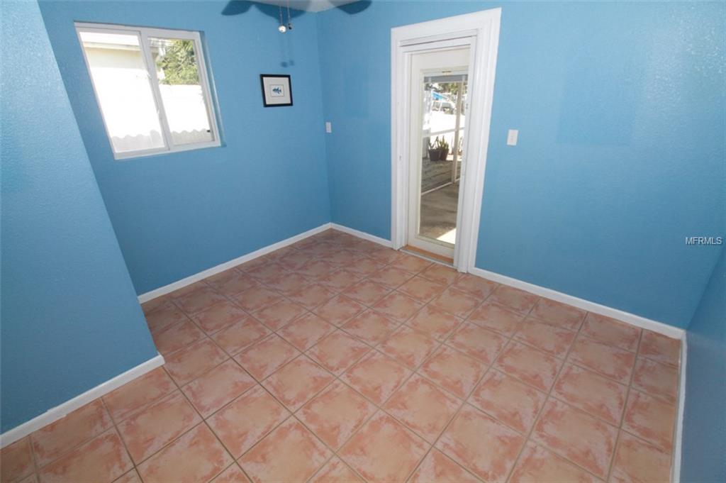 260 79TH STREET S, ST PETERSBURG, Florida 33707, 2 Bedrooms Bedrooms, 6 Rooms Rooms,2 BathroomsBathrooms,Residential,For sale,79TH,U7840023