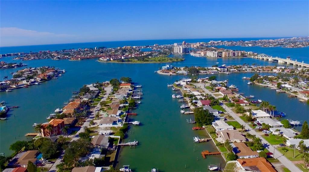 260 79TH STREET S, ST PETERSBURG, Florida 33707, 2 Bedrooms Bedrooms, 6 Rooms Rooms,2 BathroomsBathrooms,Residential,For sale,79TH,U7840023