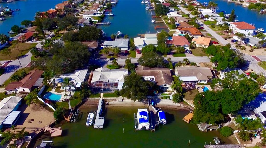 260 79TH STREET S, ST PETERSBURG, Florida 33707, 2 Bedrooms Bedrooms, 6 Rooms Rooms,2 BathroomsBathrooms,Residential,For sale,79TH,U7840023