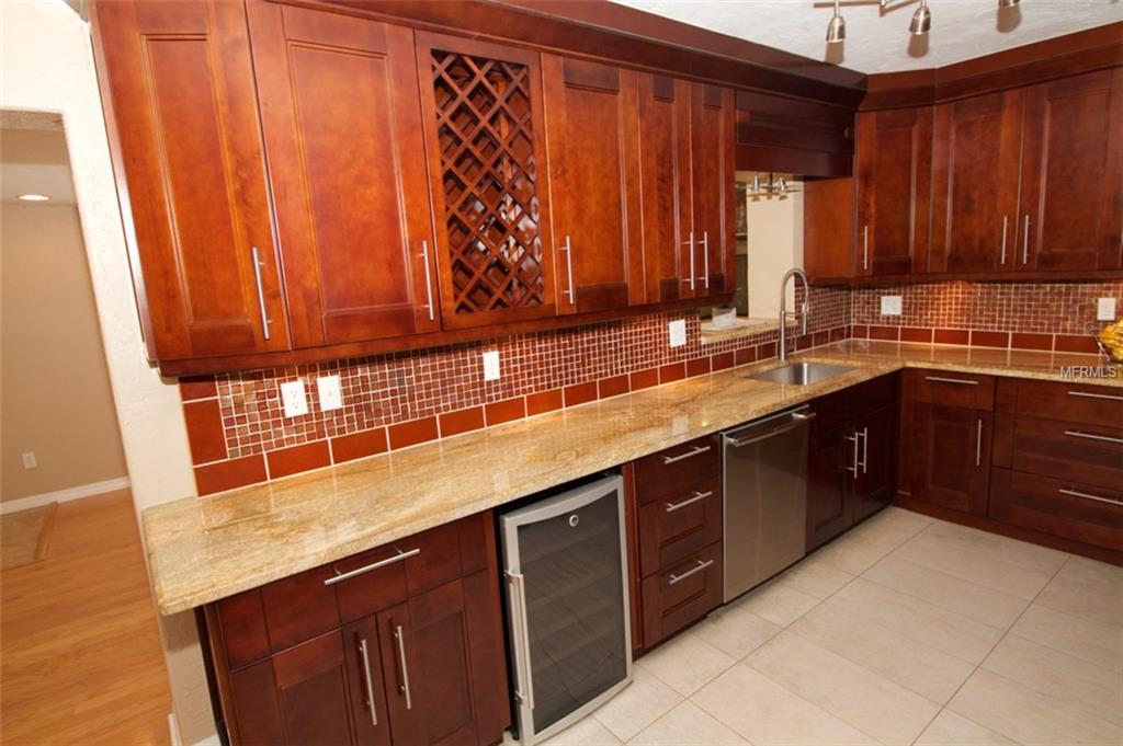 260 79TH STREET S, ST PETERSBURG, Florida 33707, 2 Bedrooms Bedrooms, 6 Rooms Rooms,2 BathroomsBathrooms,Residential,For sale,79TH,U7840023