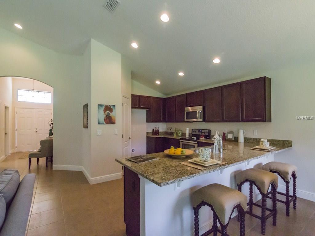 412 METZ LANE, KISSIMMEE, Florida 34759, 4 Bedrooms Bedrooms, 8 Rooms Rooms,2 BathroomsBathrooms,Residential,For sale,METZ,O5558647