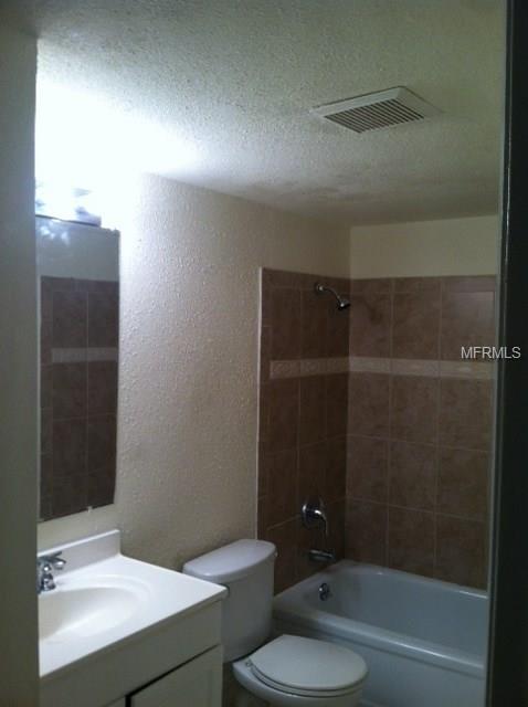 14413 AMERICANA CIRCLE, TAMPA, Florida 33613, 1 Bedroom Bedrooms, 3 Rooms Rooms,1 BathroomBathrooms,Residential,For sale,AMERICANA,T2926954