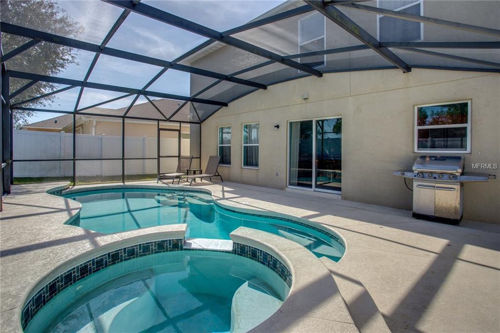 2330 MARTINS RUN, TAVARES, Florida 32778, 4 Bedrooms Bedrooms, 10 Rooms Rooms,2 BathroomsBathrooms,Residential,For sale,MARTINS,G4852698