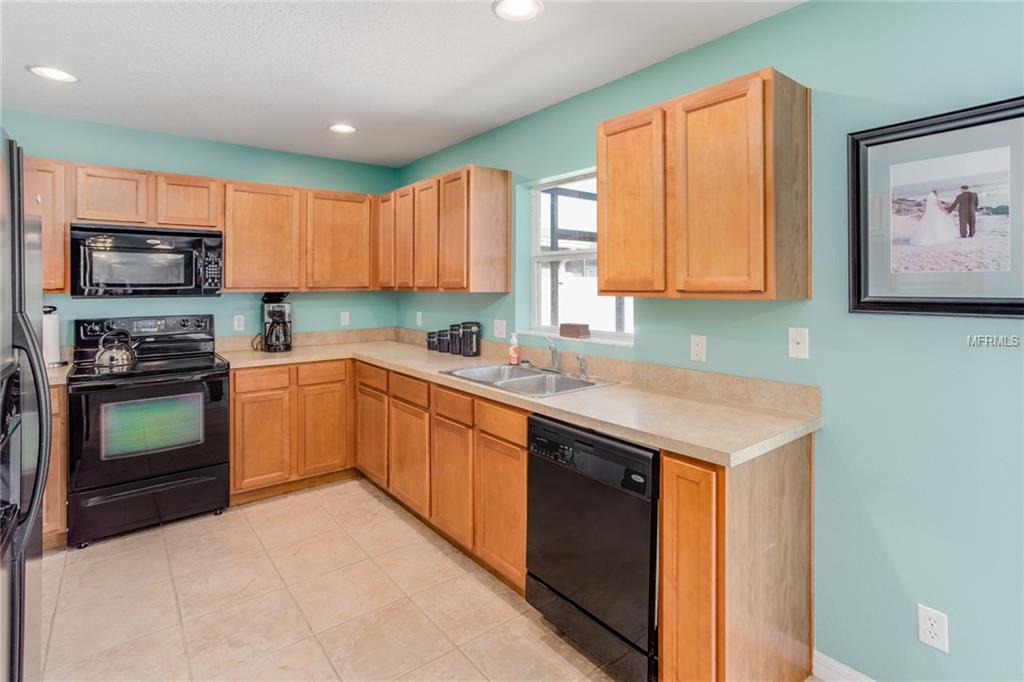 2330 MARTINS RUN, TAVARES, Florida 32778, 4 Bedrooms Bedrooms, 10 Rooms Rooms,2 BathroomsBathrooms,Residential,For sale,MARTINS,G4852698