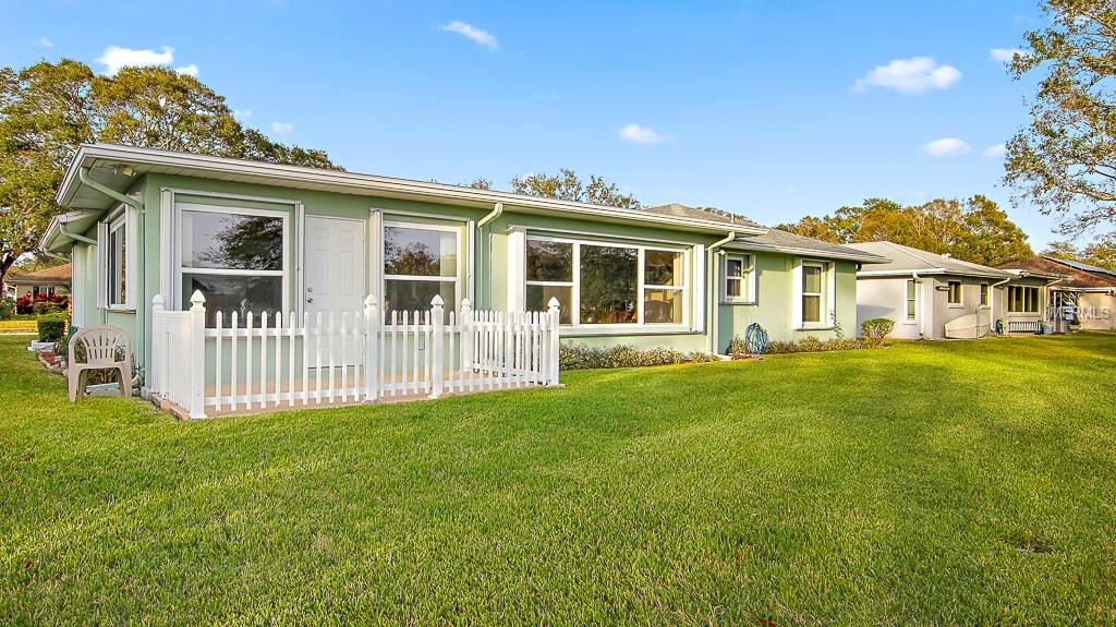 1715 ALGONQUIN DRIVE, CLEARWATER, Florida 33755, 2 Bedrooms Bedrooms, 5 Rooms Rooms,2 BathroomsBathrooms,Residential,For sale,ALGONQUIN,U7847587