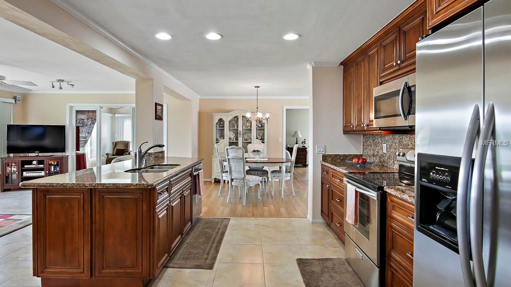 1715 ALGONQUIN DRIVE, CLEARWATER, Florida 33755, 2 Bedrooms Bedrooms, 5 Rooms Rooms,2 BathroomsBathrooms,Residential,For sale,ALGONQUIN,U7847587